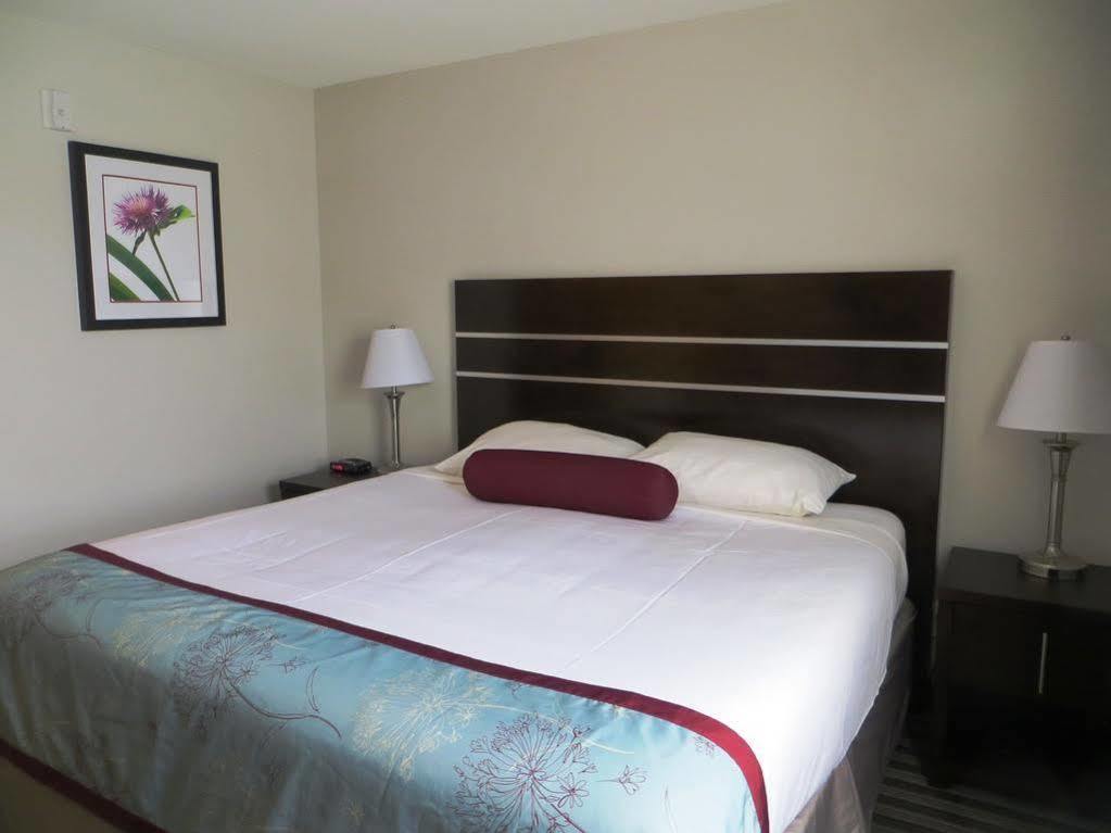 Super 8 By Wyndham Saskatoon Near Downtown Hotel Eksteriør billede